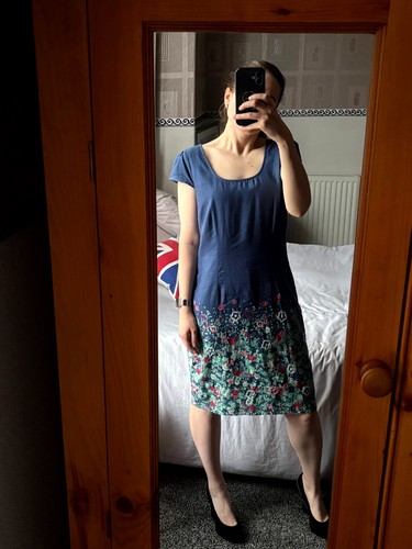 Per una navy floral dress - una, |