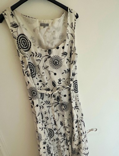 Per una white black - una, floral