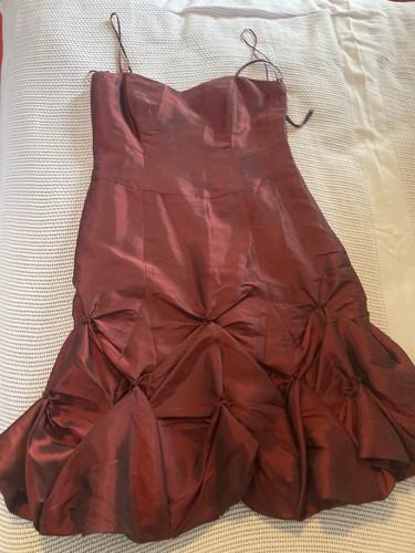 Per una speziale burgundy - per,